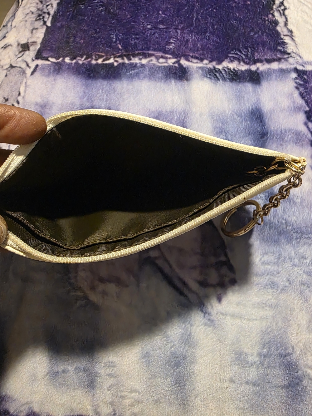 Dooney & Bourke Cream Logo Tote with Matching Wallet, Wristlet and Cardholder - Picture 6 of 13